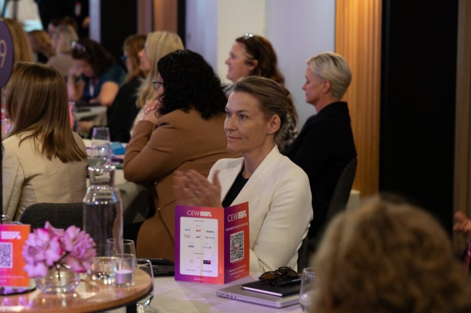 61af5366-b5ee-4a00-9826-d6b8a9173b92